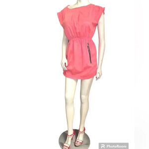 LOLA CORAL SHORT SLEEVE MINI DRESS WITH ZIPPER POCKETS SIZE SMALL